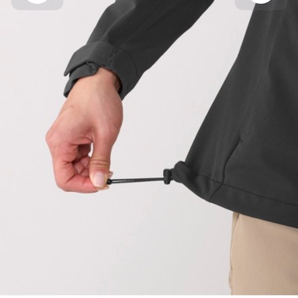 REI Activator Soft Shell Women's Black Jacket. Hooded. Raglan Sleeve. Small NWT - Picture 7 of 10